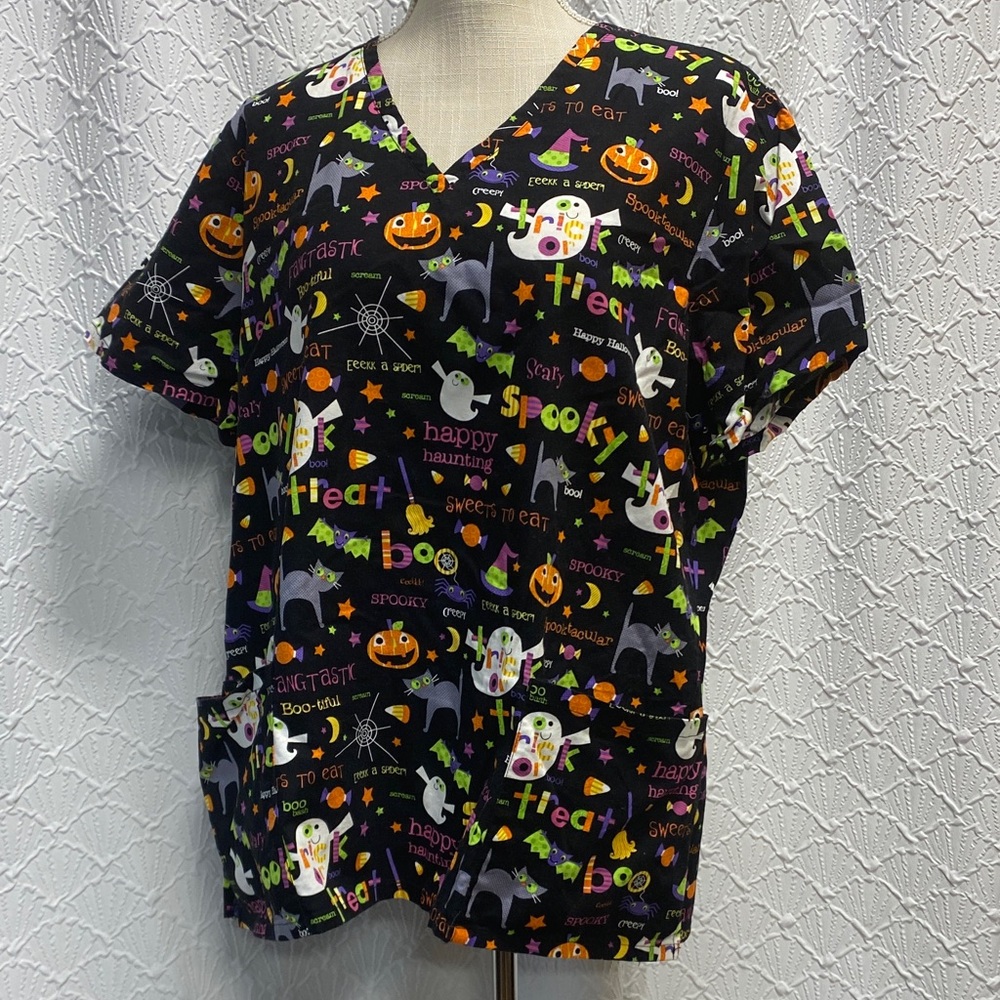 Smart Scrubs size Latge Halloween Print Short Sleeve Top black orange green gray